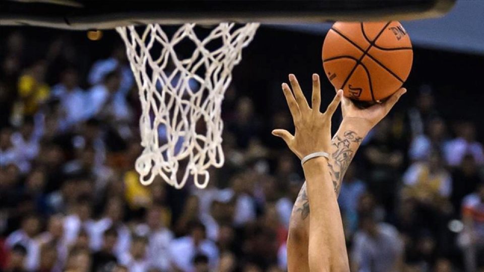 Mavericks NBA Batı Konferansı finalini 5. maça taşıdı